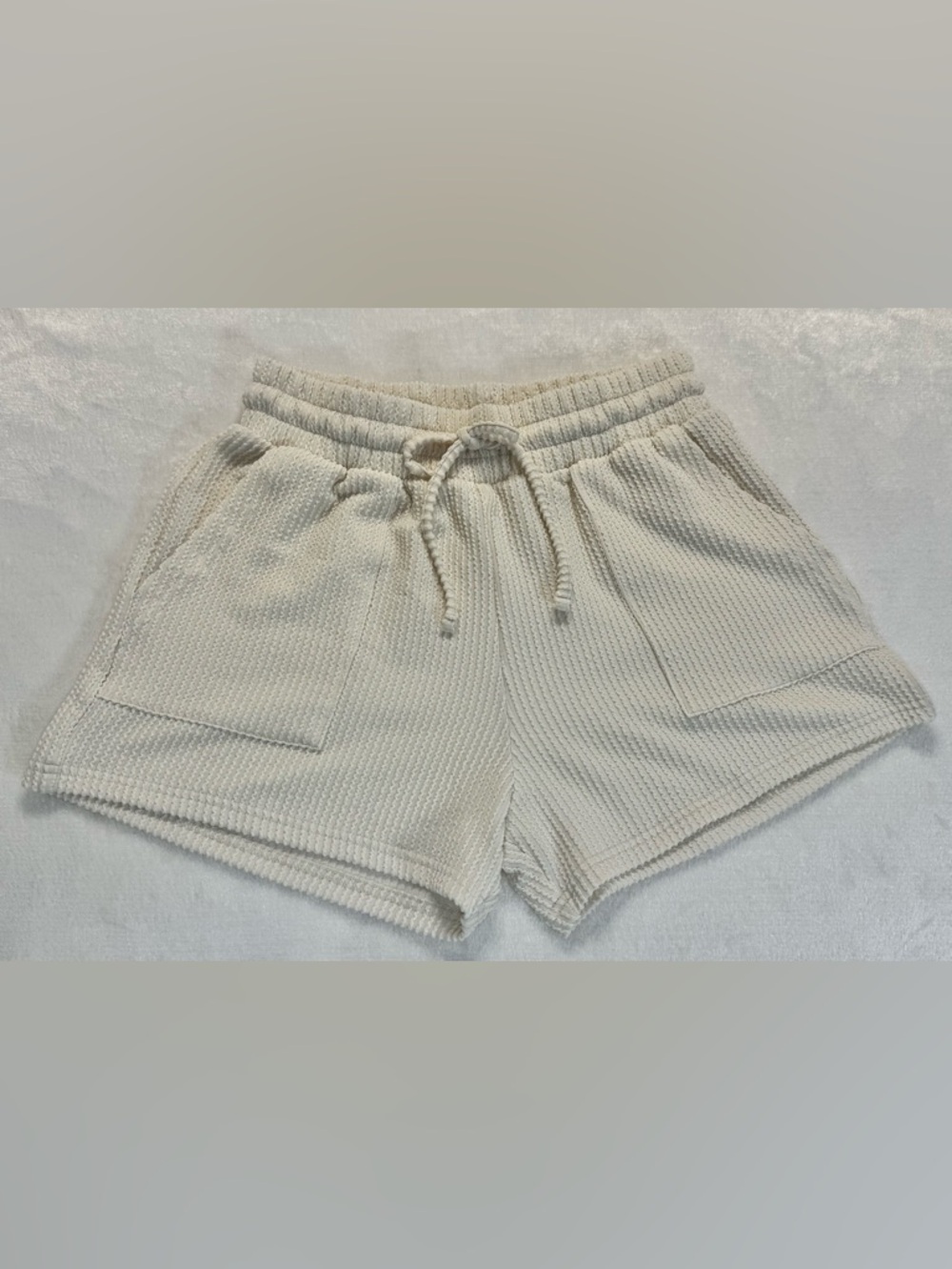 Zenana High Waist Cream Knit Women's Shorts Size Small